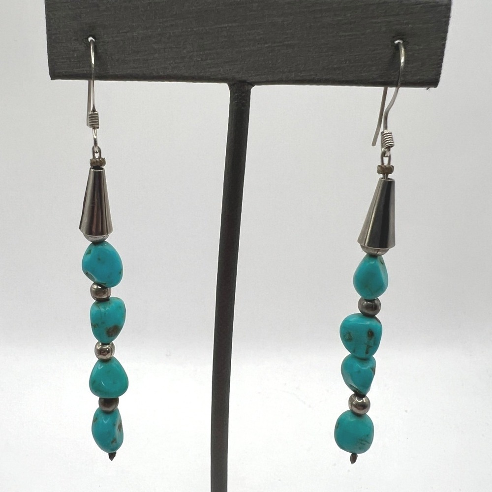 Vintage Turquoise Dangle Earrings Silver‎ Tone Beads Wire Drop